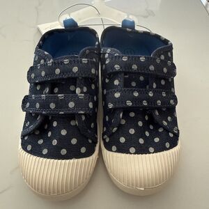 NEW TODDLER GIRL'S SIZE 11 CAT & JACK CASUAL SNEAKERS